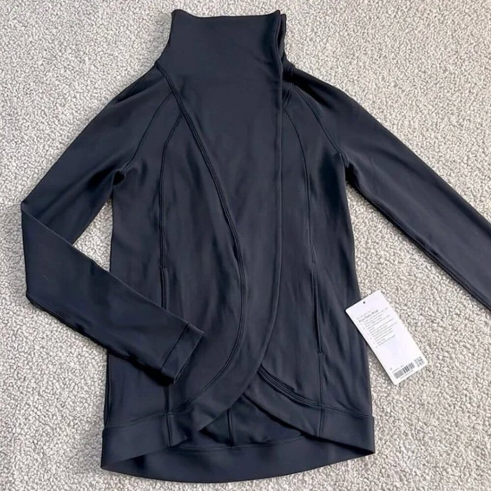 lululemon Rulu Rally Wrap in Black Size 0 Excellent condition (no tags)